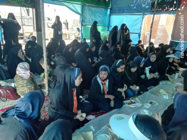 899 شهید، 176 موشک، 2500 گلوله توپ و331 راکت هواپیما دزفول را پایتخت مقاومت ایران کرده است 899 شهید، 176 موشک، 2500 گلوله توپ و331 راکت هواپیما دزفول را پایتخت مقاومت ایران کرده است