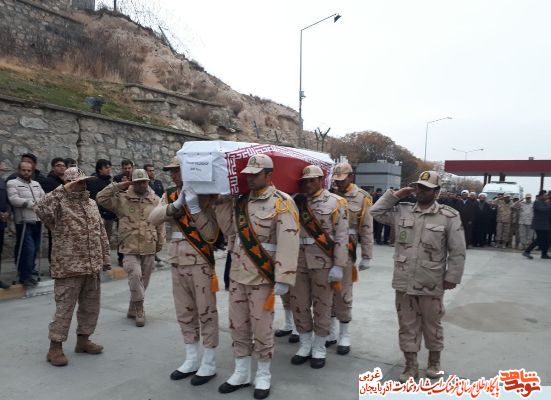 jشییع پیکر مرزبان شهید «توحید ملک زاده» در ماکو jشییع پیکر مرزبان شهید «توحید ملک زاده» در ماکو