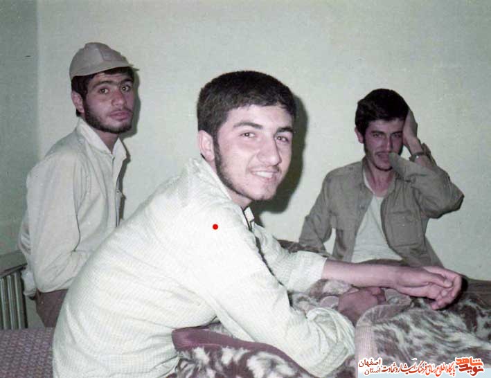 نگاهی به زندگی شهید مهدی فائضی نگاهی به زندگی شهید مهدی فائضی