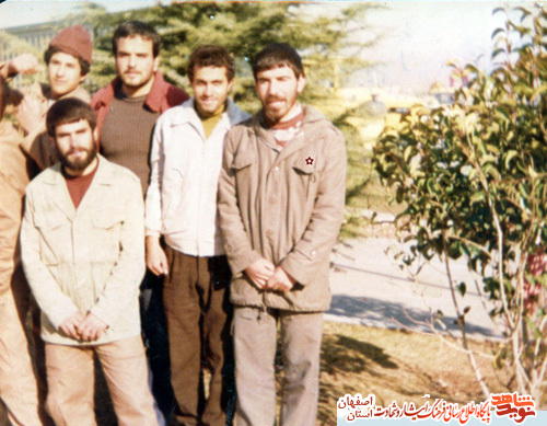 نگاهی به زندگی شهید محمد متقی تژاد از شهدای کاشانی عملیات بیت المقدس نگاهی به زندگی شهید محمد متقی تژاد از شهدای کاشانی عملیات بیت المقدس