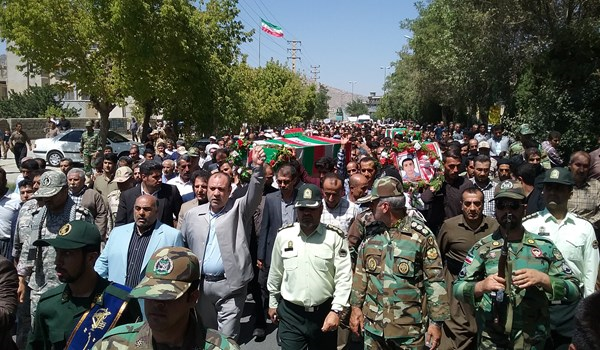 11 ستاره شهید در آسمان ایران جاودان شدند/ نگاهی به حادثه تروریستی «دری روی» مریوان 11 ستاره شهید در آسمان ایران جاودان شدند/ نگاهی به حادثه تروریستی «دری روی» مریوان