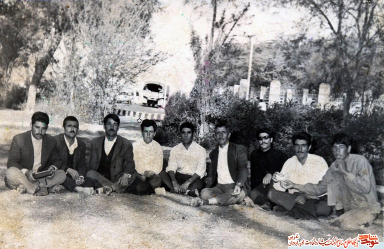 تصاویری نایاب از سردارشهید «جهانگیر نویدی یاریجان» تصاویری نایاب از سردارشهید «جهانگیر نویدی یاریجان»