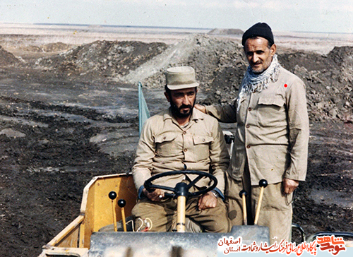 مشوق فرزندان در دفاع از اسلام و شهادت