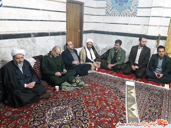 دیدار با خانواده دو شهید گرانقدر مهدیشهر دیدار با خانواده دو شهید گرانقدر مهدیشهر