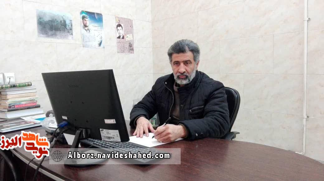 کتاب بچه های ده رستم آباد شمرون لحظات ناب عشق و حماسه است کتاب بچه های ده رستم آباد شمرون لحظات ناب عشق و حماسه است