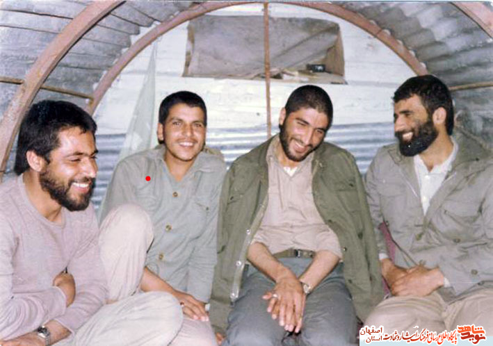 نگاهی به زندگینامه وخاطرات پاسدار شهید حسن آقابابایی نگاهی به زندگینامه وخاطرات پاسدار شهید حسن آقابابایی