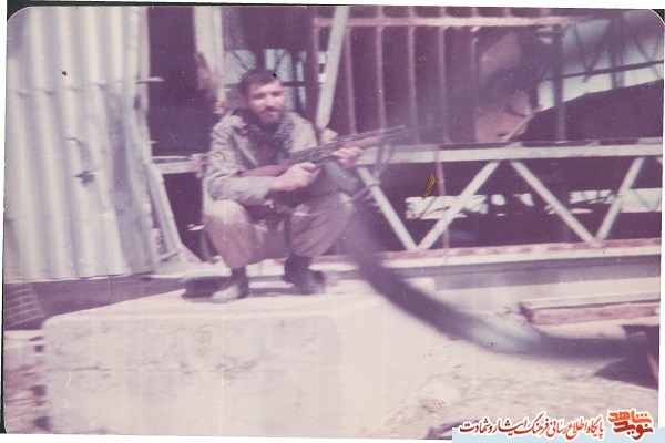 نگاهی بر زندگی نامه شهید بابا محمد اسدی