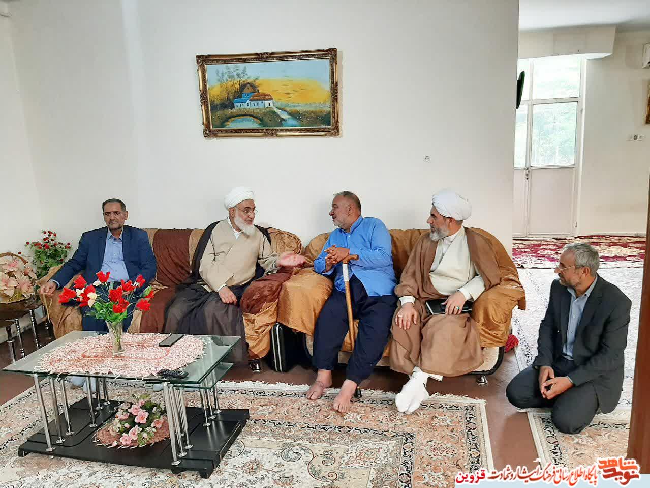 بازگویی خاطرات جانبازان و آزادگان برای جوانان ضروری است بازگویی خاطرات جانبازان و آزادگان برای جوانان ضروری است