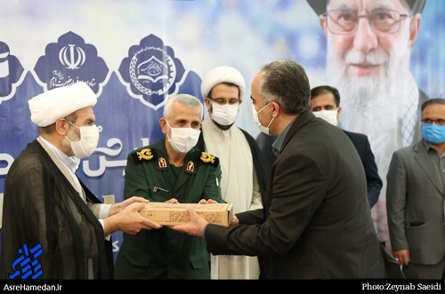 توزیع 1500 بسته معیشتی توسط گروه جهادی شهید همدانی توزیع 1500 بسته معیشتی توسط گروه جهادی شهید همدانی