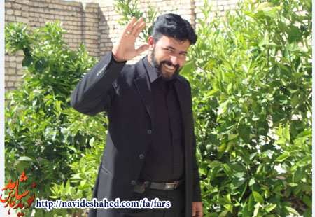به عشق اهل بیت (ع) خادم شد به عشق اهل بیت (ع) خادم شد