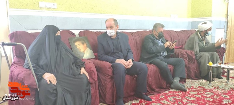 دیدار با خانواده شهید منافی زاده در بندر امام به مناسبت دهه فجر