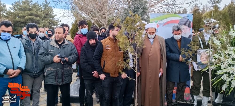 جانباز شیمیایی«بهمن زینال زاده»به خیل شهیدان پیوست جانباز شیمیایی«بهمن زینال زاده»به خیل شهیدان پیوست