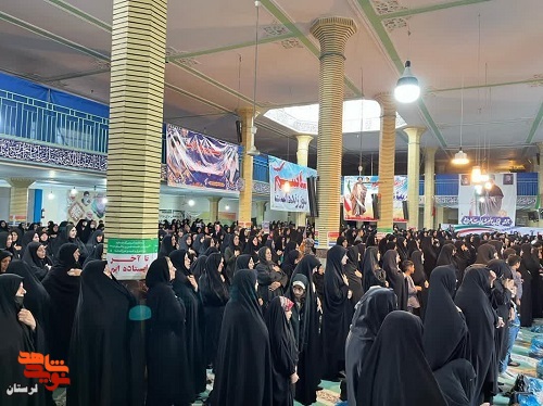 اجتماع بزرگ زنان الیگودرز به مناسبت شب هفتم شهدای خدمت