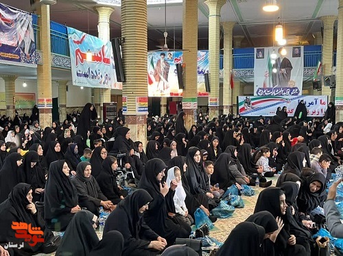 اجتماع بزرگ زنان الیگودرز به مناسبت شب هفتم شهدای خدمت
