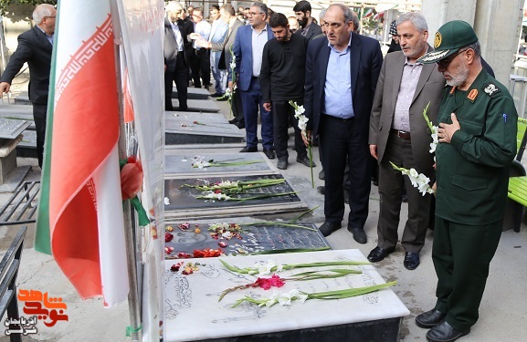 مراسم «مهمانی لاله ها» در گلزار شهدا برگزار شد + تصاویر