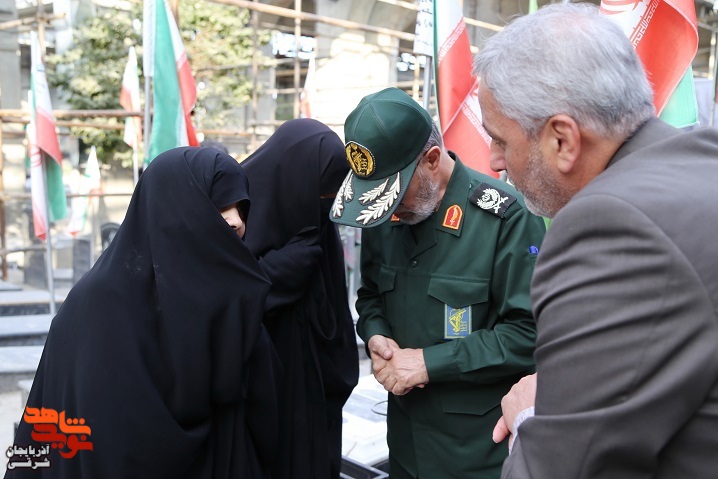 مراسم «مهمانی لاله ها» در گلزار شهدا برگزار شد + تصاویر
