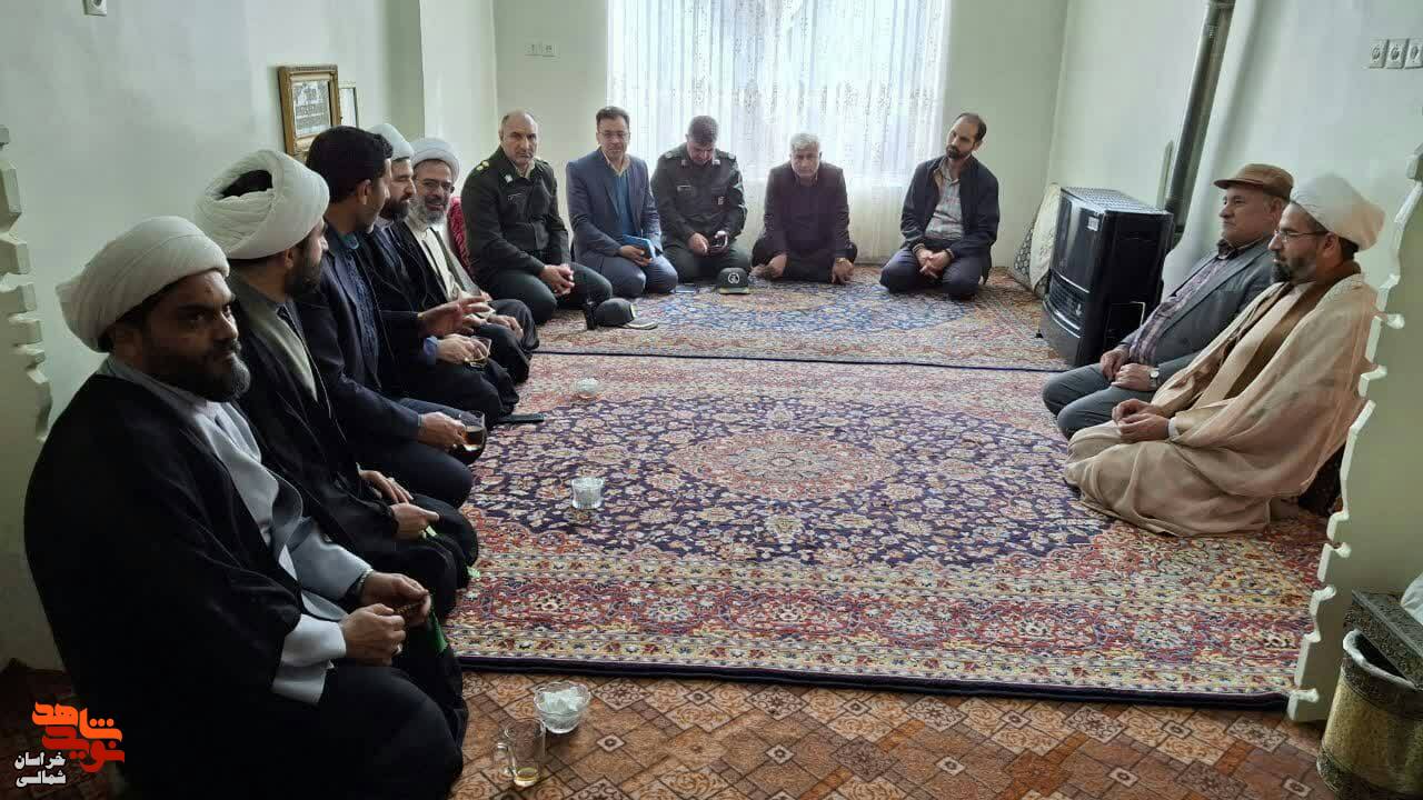 گزارش تصویری/ دیدار با خانواده شهید « قاسم توافقی»