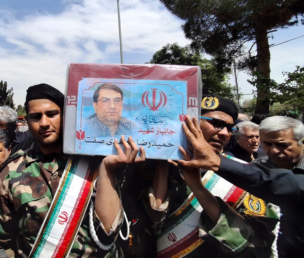 تشییع پیکر مطهر جانباز شهید «حمیدرضا محمدی صفت» در گلزار شهدای بهشت زهرای تهران