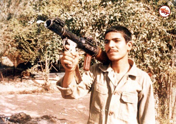 تصاویر به جا مانده از شهید «علیرضا حاتمی نسب»