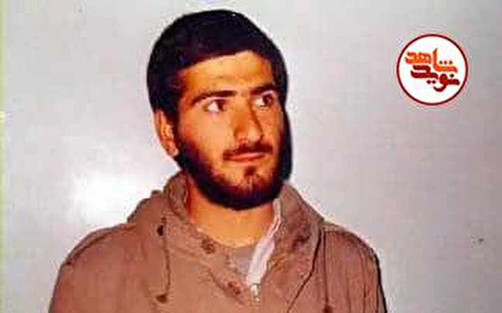 در مقابل دشمنان صبر و استقامت داشته باشید