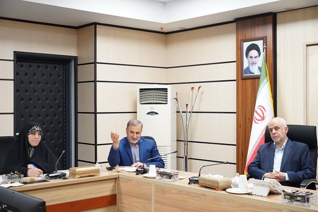 خانواده شهدای خدمت، الگوهای حقیقی صبر، ایمان و ولایت‌مداری هستند