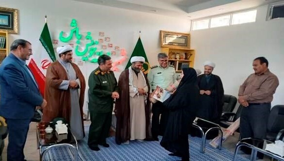 نویسندگان، نقش مهمی در ثبت و انتقال ارزش‌های ایثار و شهادت به نسل‌های آینده دارند