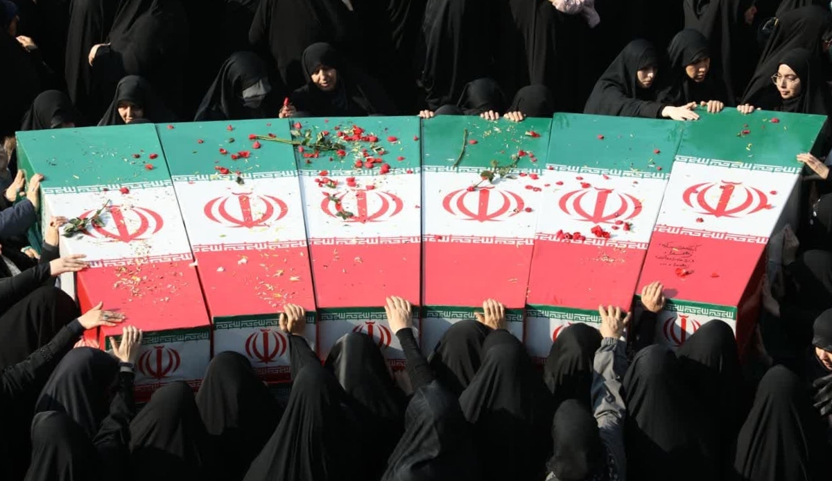 تشییع پیکرهای مطهر 300 شهید دوران دفاع مقدس در سالروز شهادت حضرت زهرا (س)