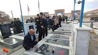 مراسم گلباران و عطرافشانی مزار شهدای والامقام شهرستان خلخال