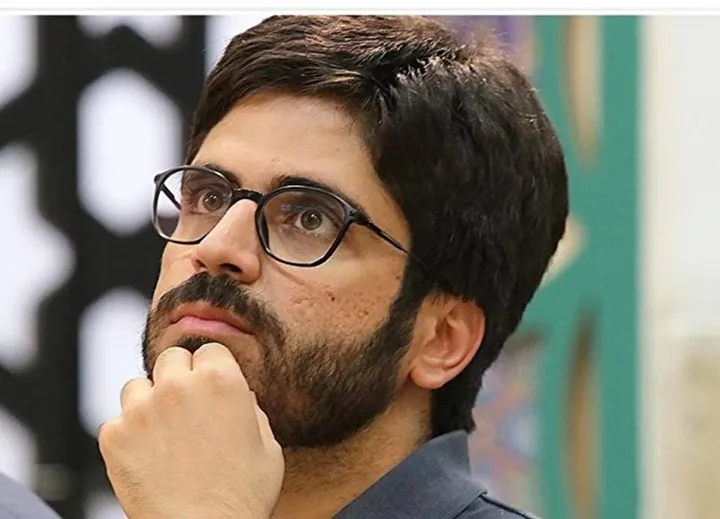 شعرخوانی حماسی محمد رسولی با مضمون خونخواهی امام شهید