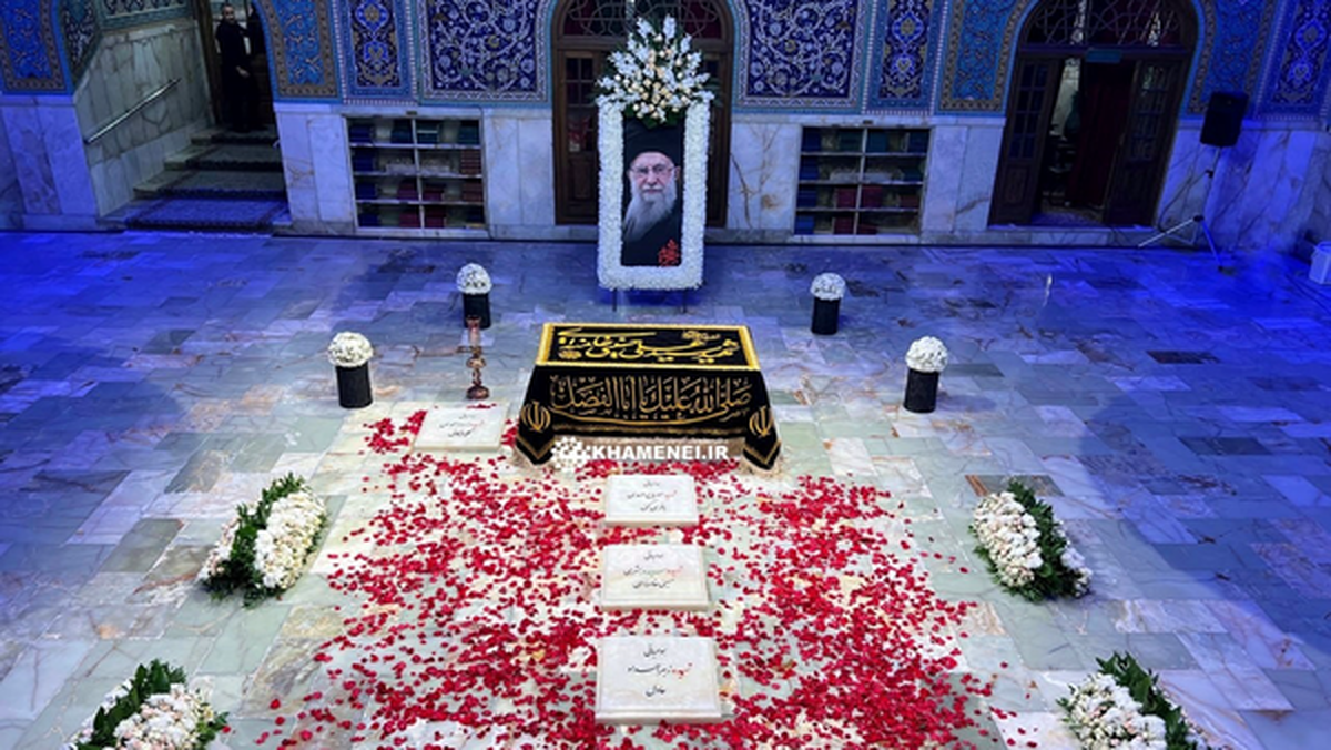 آیین بزرگداشت رهبر شهید انقلاب به میزبانی آیت&zwnj;الله باقری کنی