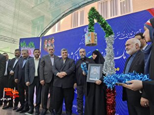 طنین زنگ « ایثار و مقاومت» در دبیرستان شاهد اهواز...