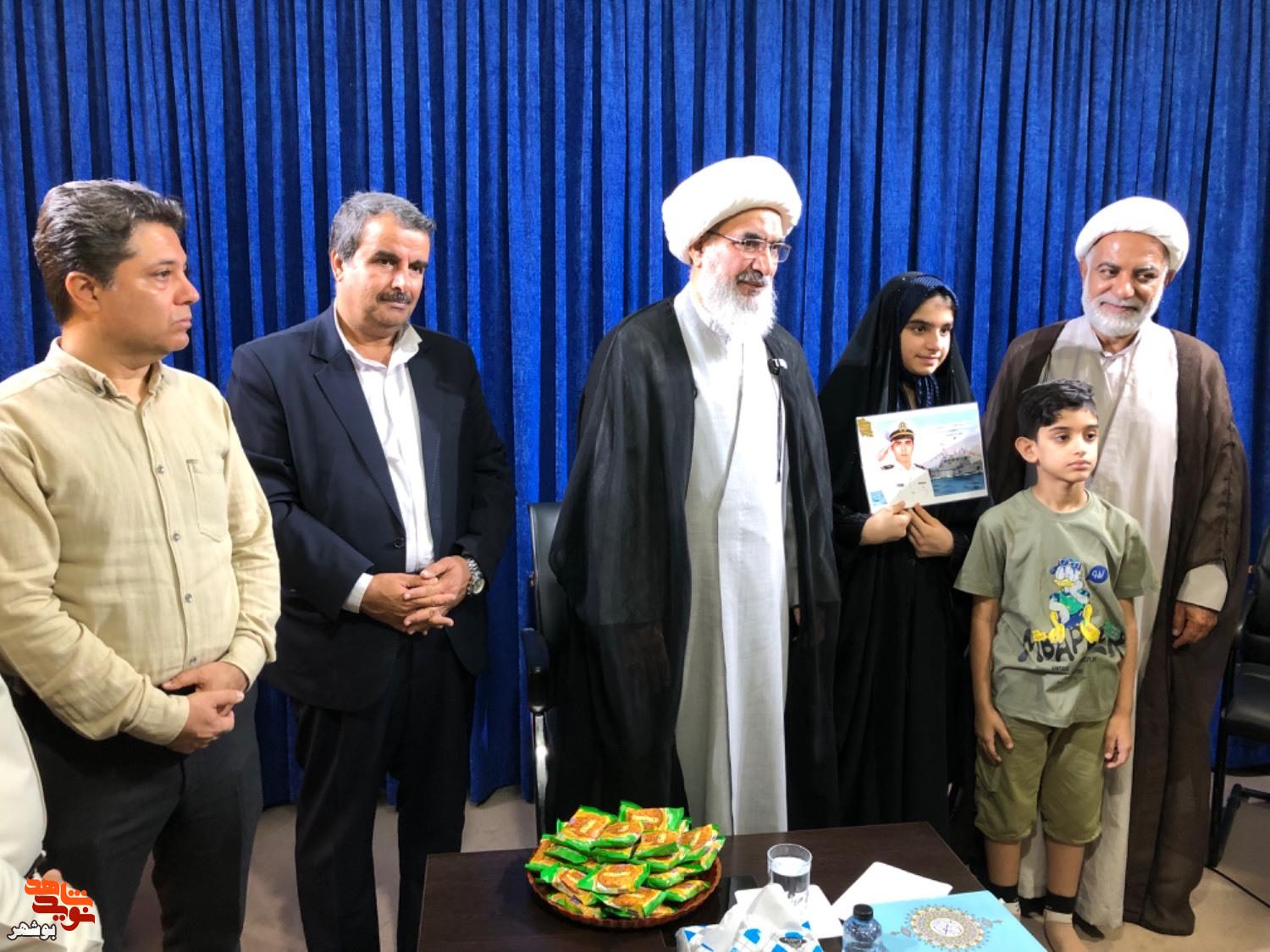 قاب‌هایی از دورهمی پرمهر یادگاران شهدای بوشهر