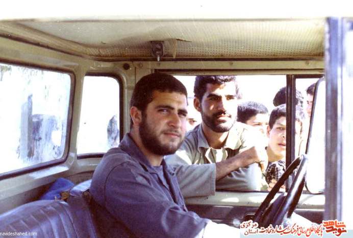 از راست: شهید ابوالفضل عابدی - سید نوراله ابراهیمی