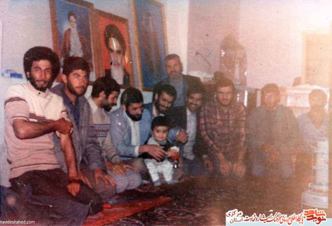 از چپ: شهید رضا کاظمی - سید رضا احمدی - ابوالفضل کاظمی - شهید محمدمهدی یعقوبی زاده - احمد یعقوبی زاده