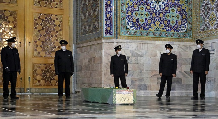 مراسم وداع و تشییع در حرم مطهر رضوی