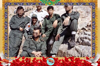 ردیف وسط نفر دوم از چپ شهید مهدی بهرامی